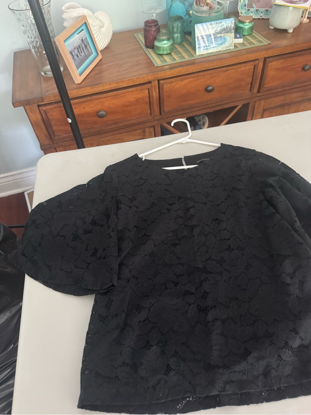 Banana Republic Black Lace Puff-Sleeve Blouse